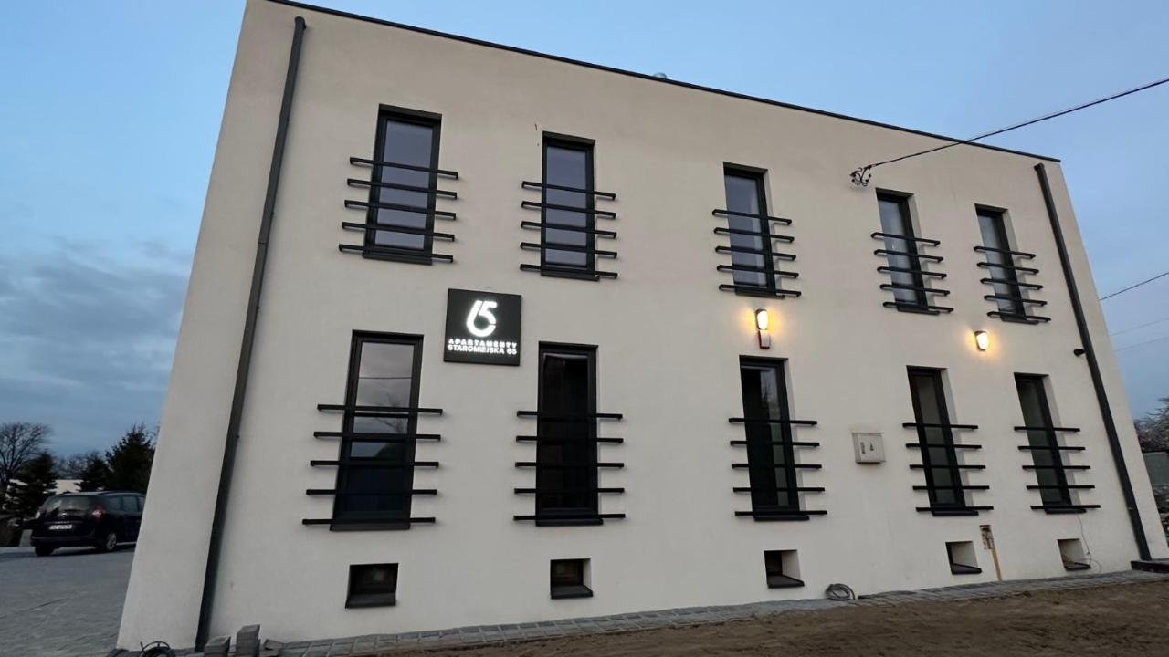 Staromiejska 65 *